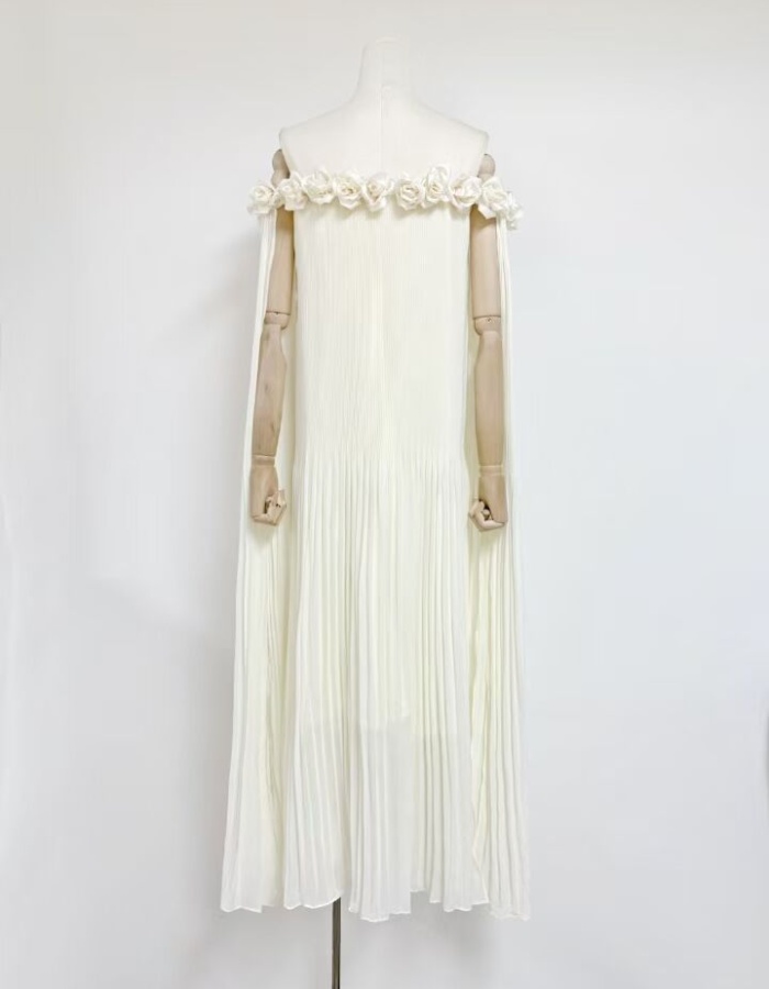 Flowers pleated long dress sexy horizontal collar dress