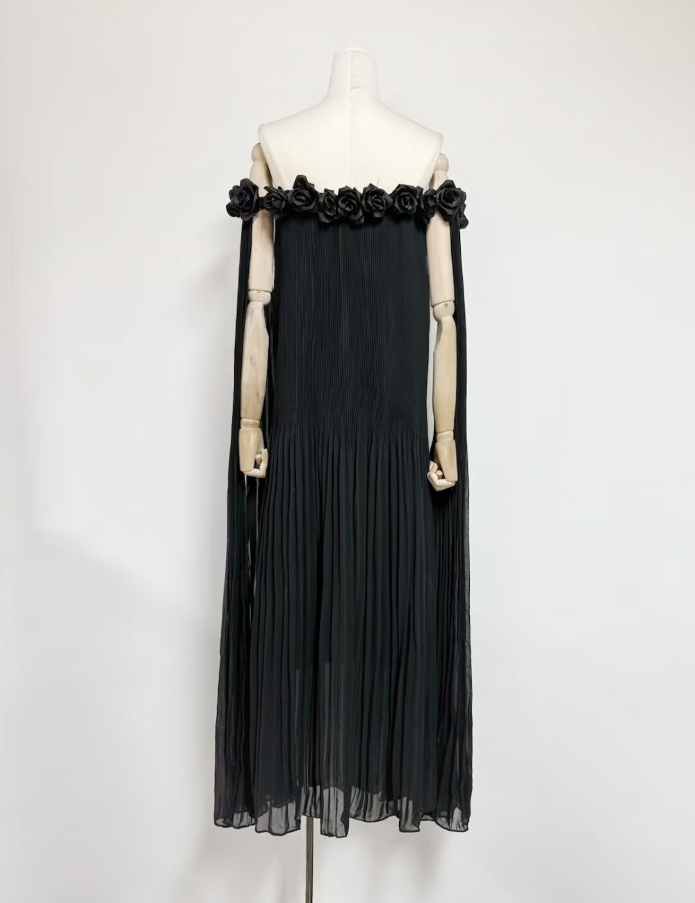 Flowers pleated long dress sexy horizontal collar dress