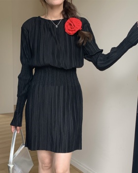 Slim pinched waist retro short fold long sleeve dress