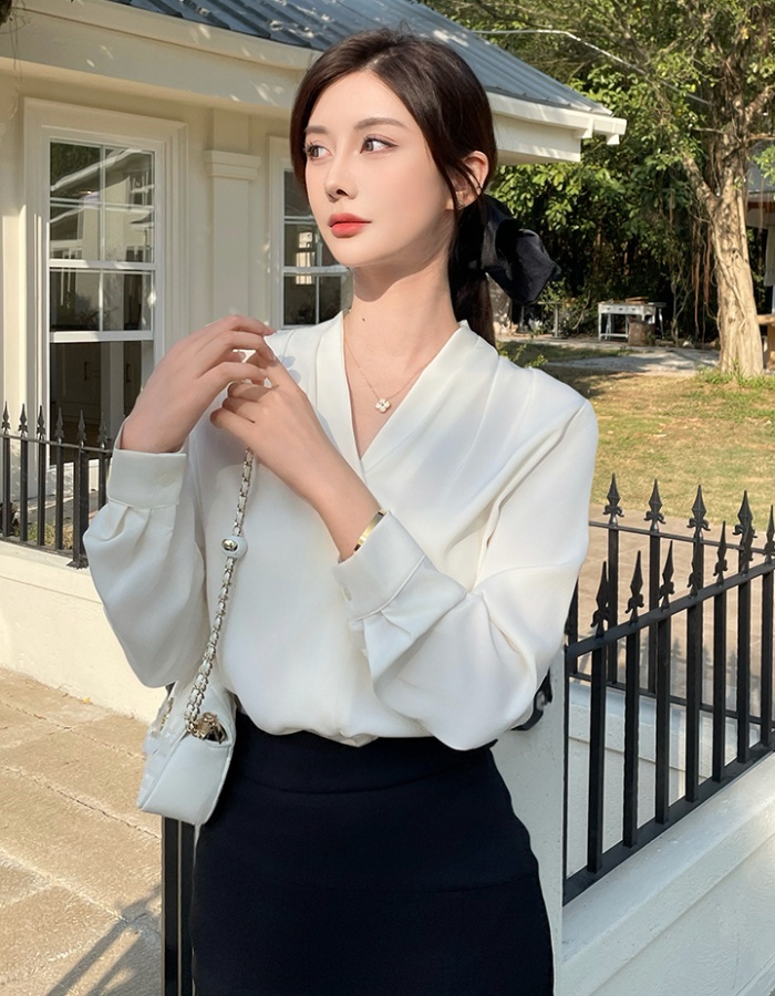 Spring long sleeve commuting V-neck satin shirt