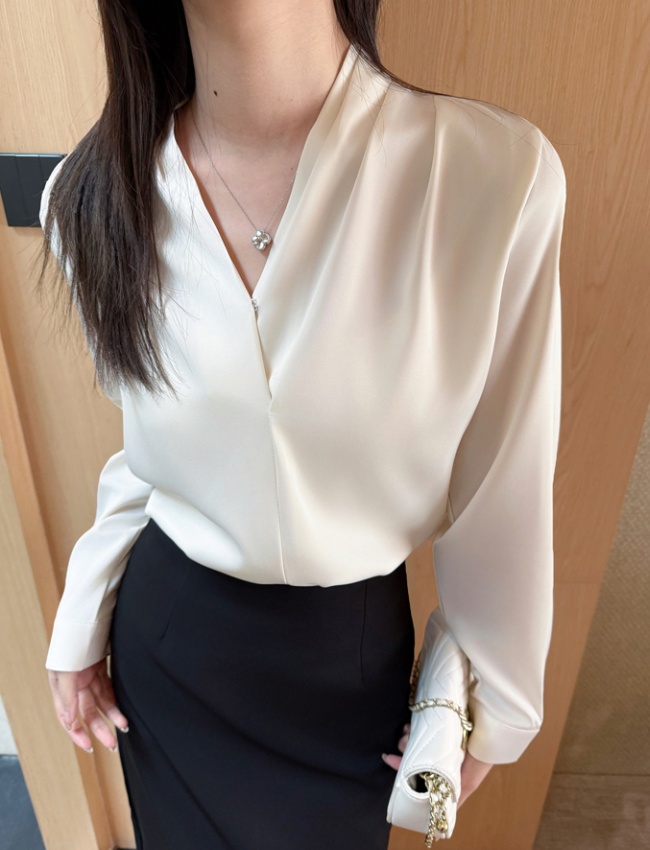 Spring long sleeve commuting V-neck satin shirt