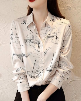 Long sleeve printing satin fashion shirt for women