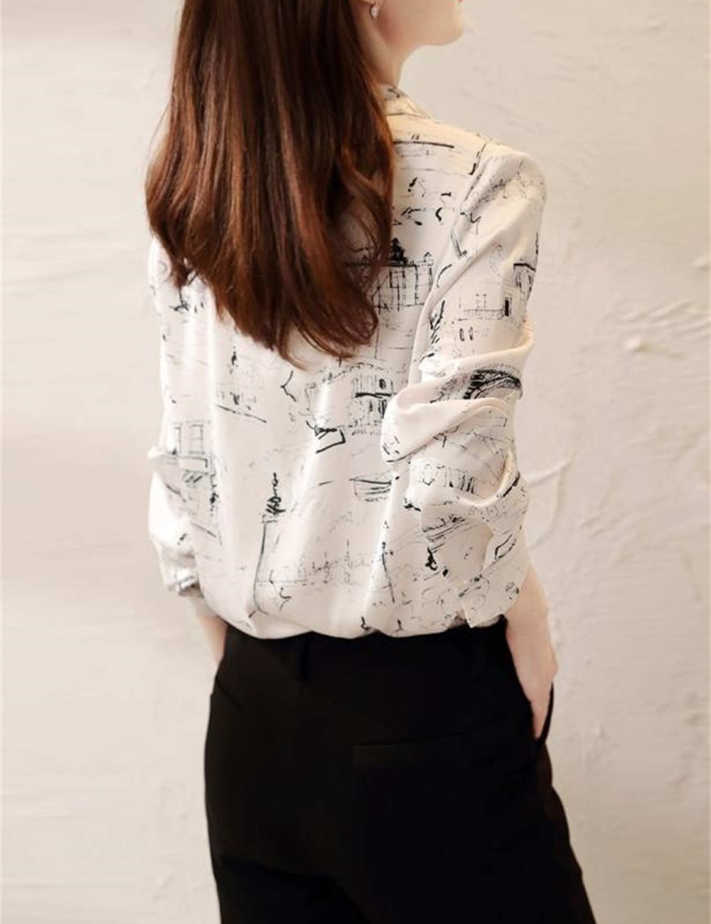 Long sleeve printing satin fashion shirt for women