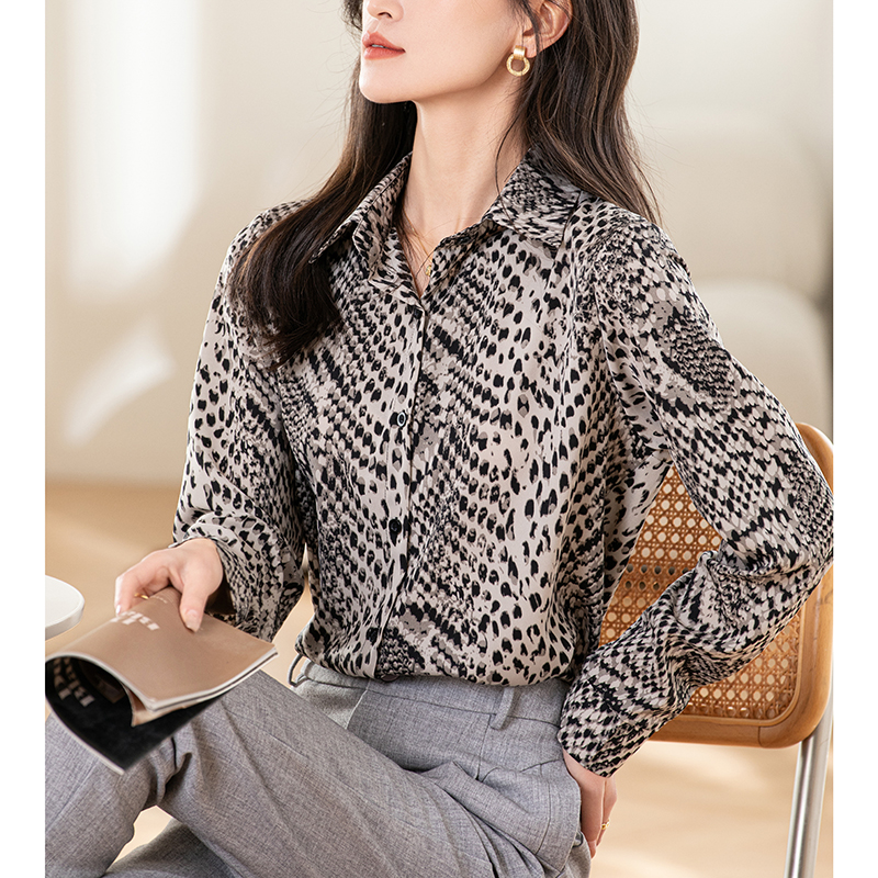 Long sleeve loose shirt bottoming sexy tops for women