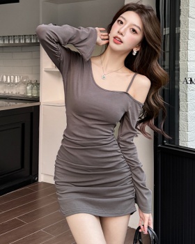 Black tight sloping shoulder flat shoulder spring dress