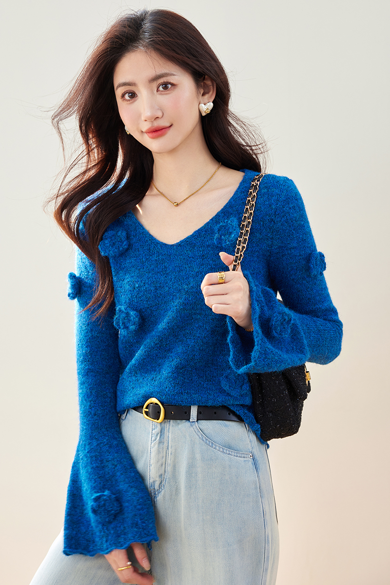 Niche trumpet sleeves sweater fashion tops for women