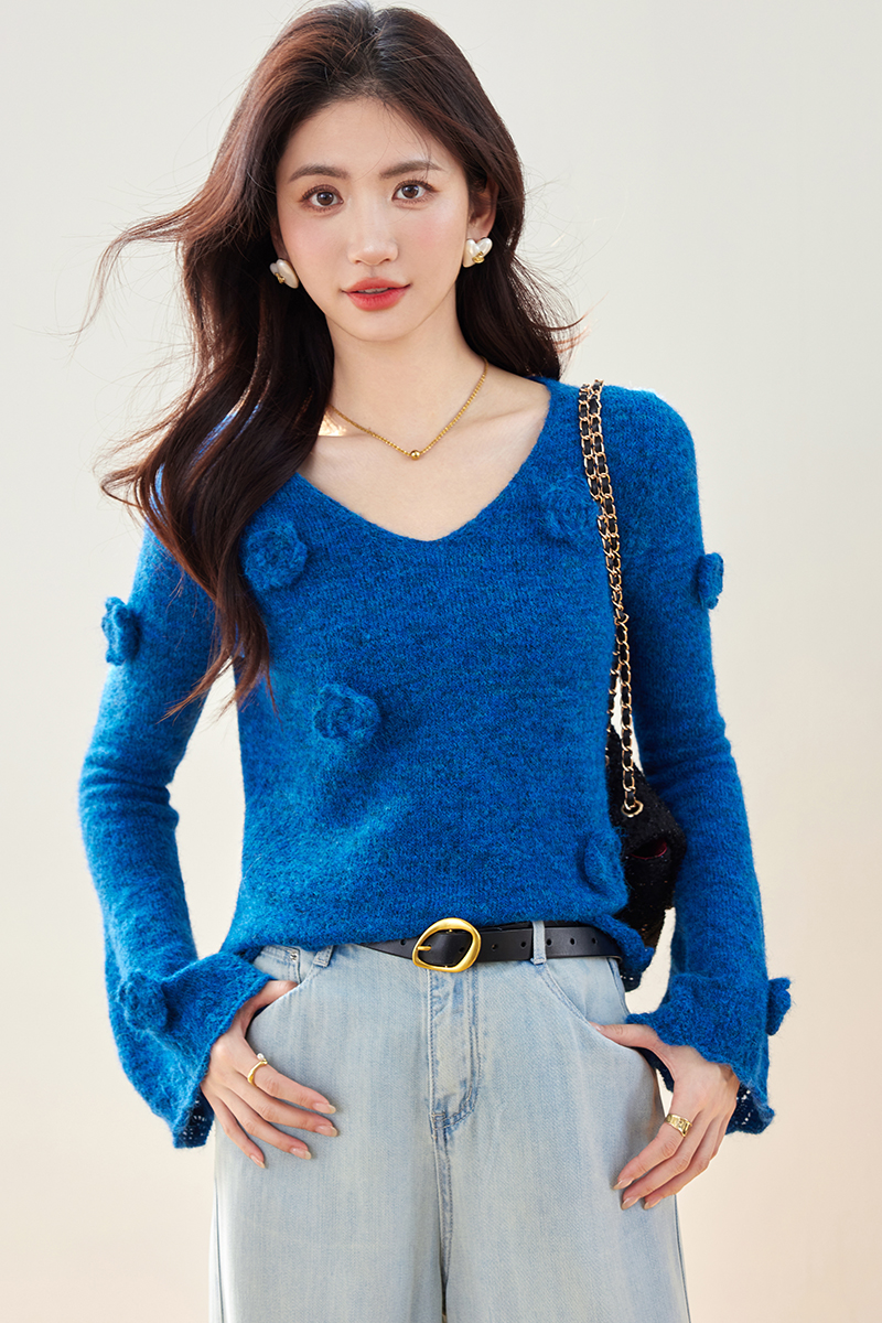 Niche trumpet sleeves sweater fashion tops for women