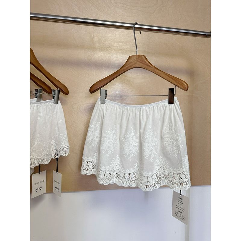 Lace waistband short anti emptied elastic bottoming skirt