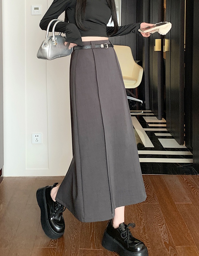 Spring and summer skirt with belt business suit