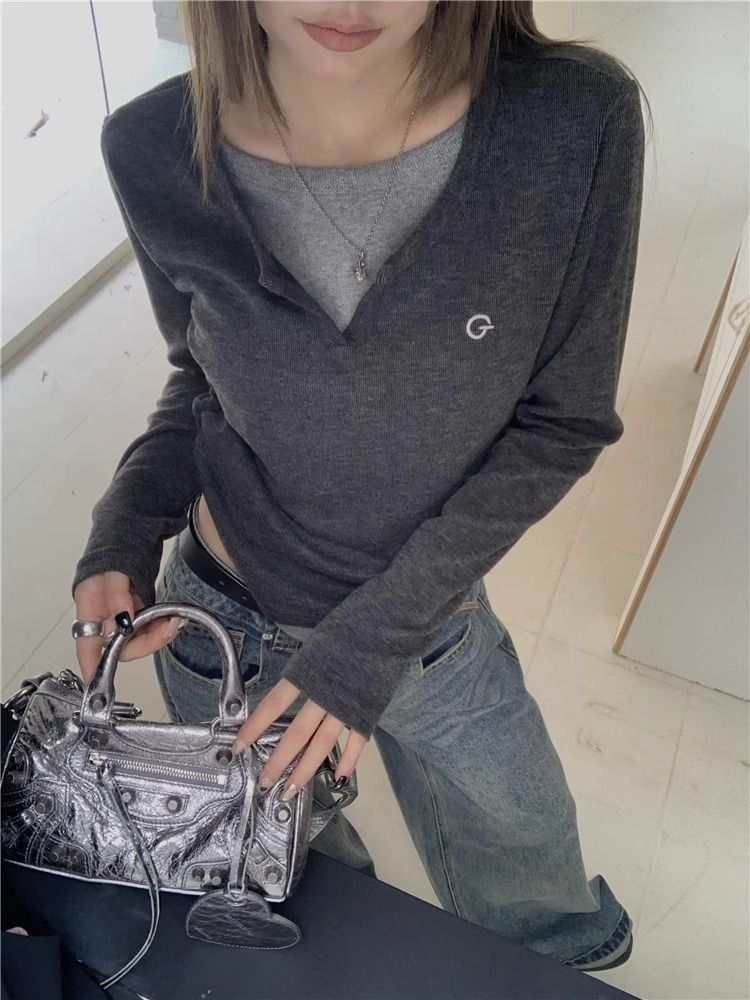 Pseudo-two screw thread tops long sleeve T-shirt