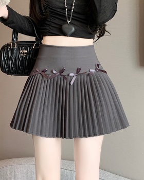 White A-line short skirt pleated spring and summer skirt for women