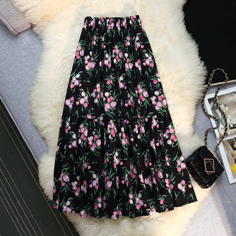 A-line long spring and summer retro floral skirt for women