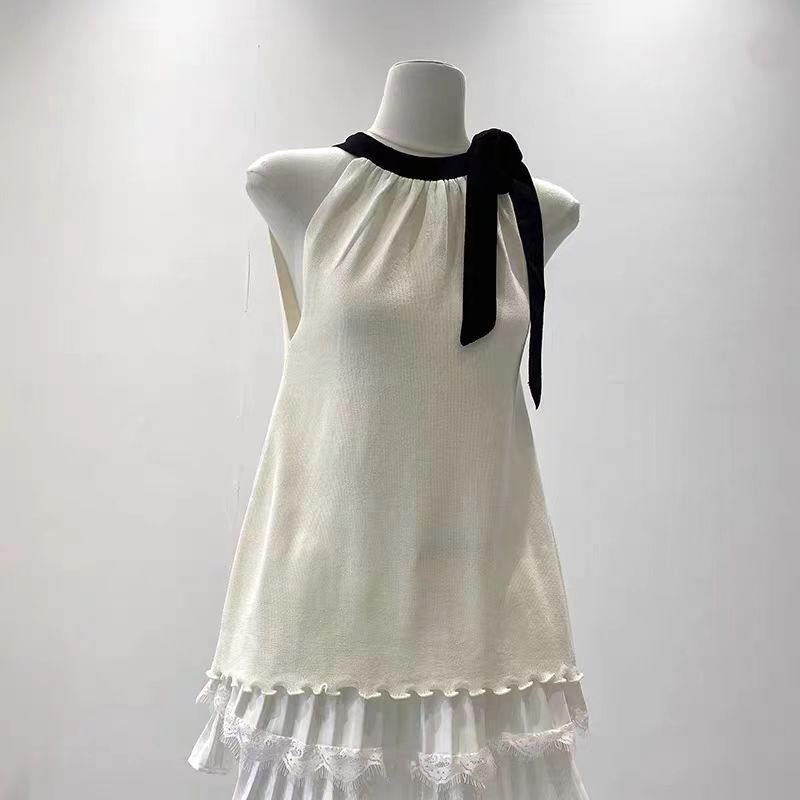 Niche sleeveless summer tops knitted bow vest