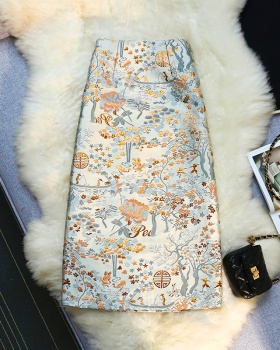 Slim embroidery spring and autumn skirt for women