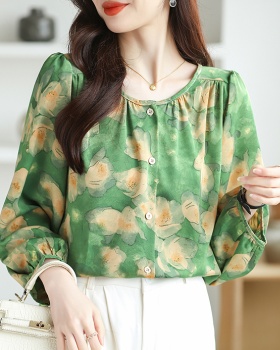 Large yard shirt round neck small shirt for women