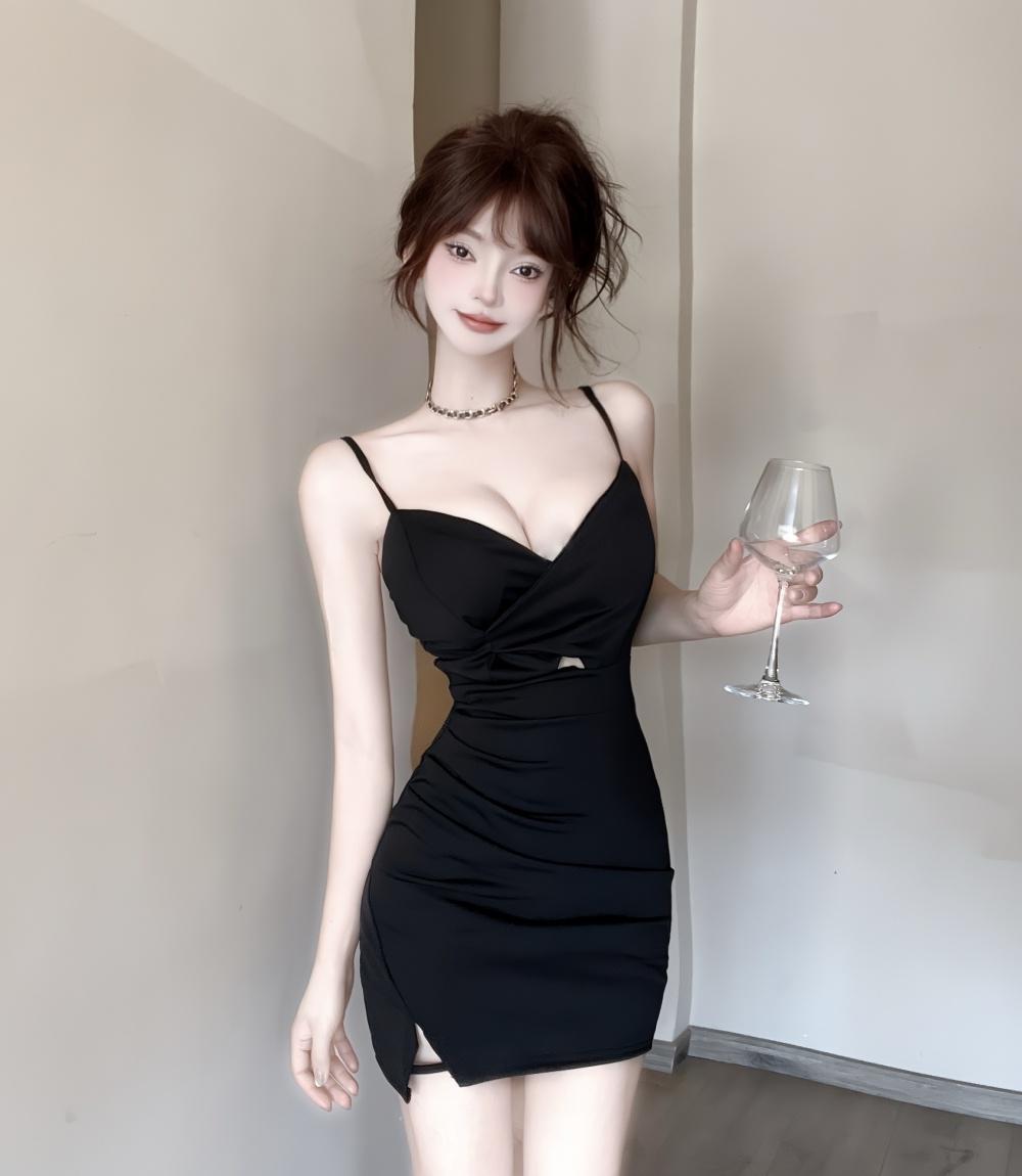 Simple sexy sling short hollow bottoming dress