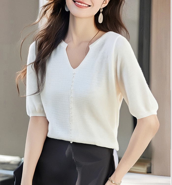 V-neck T-shirt spring and summer sweater for women