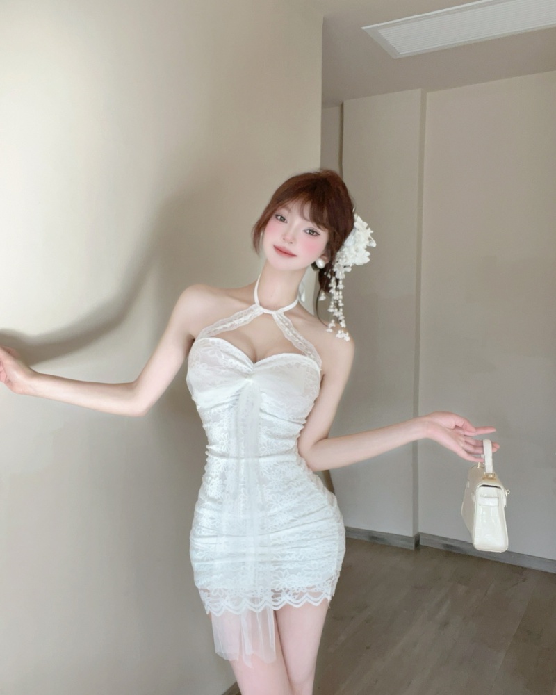 Short lace package hip hollow sexy bottoming dress