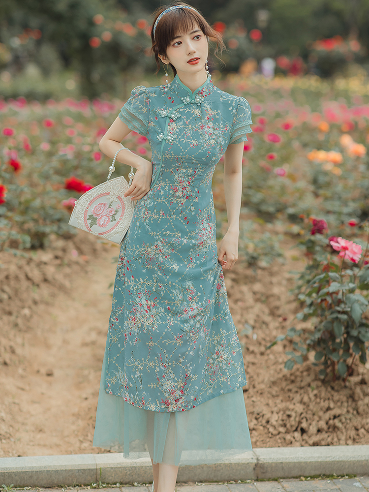 Floral spring and autumn cheongsam peacock dress