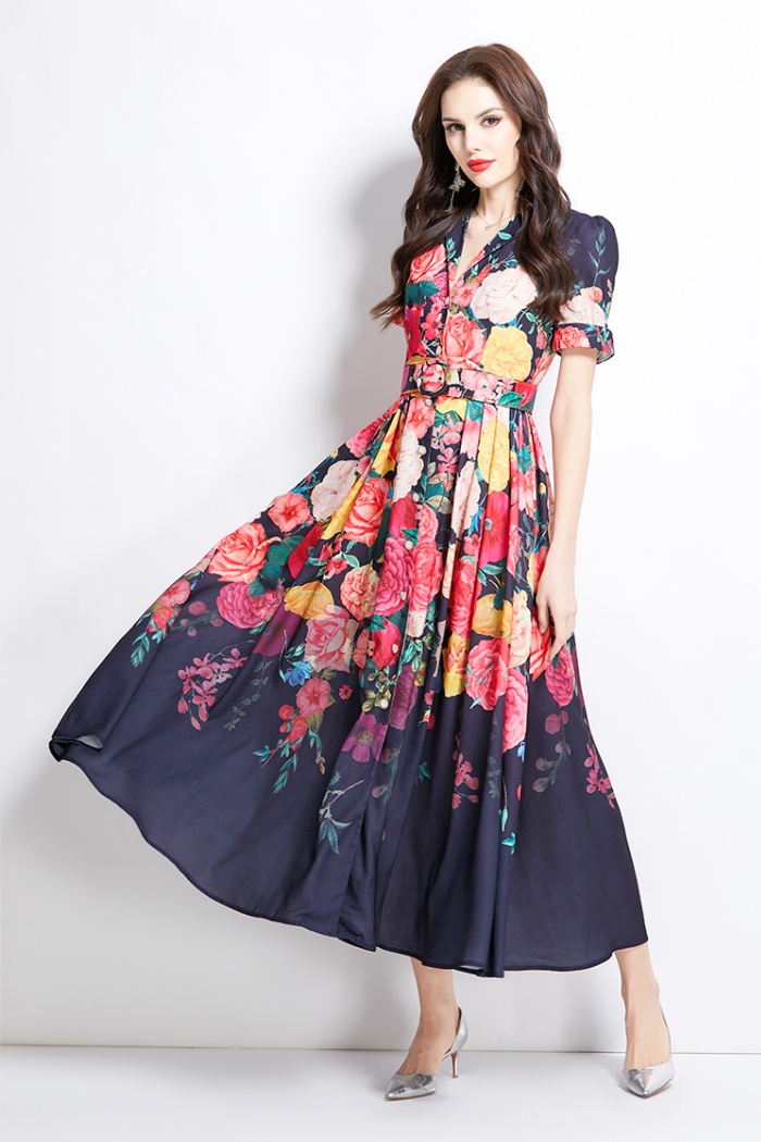 Vacation painting spring and summer long flowers dress