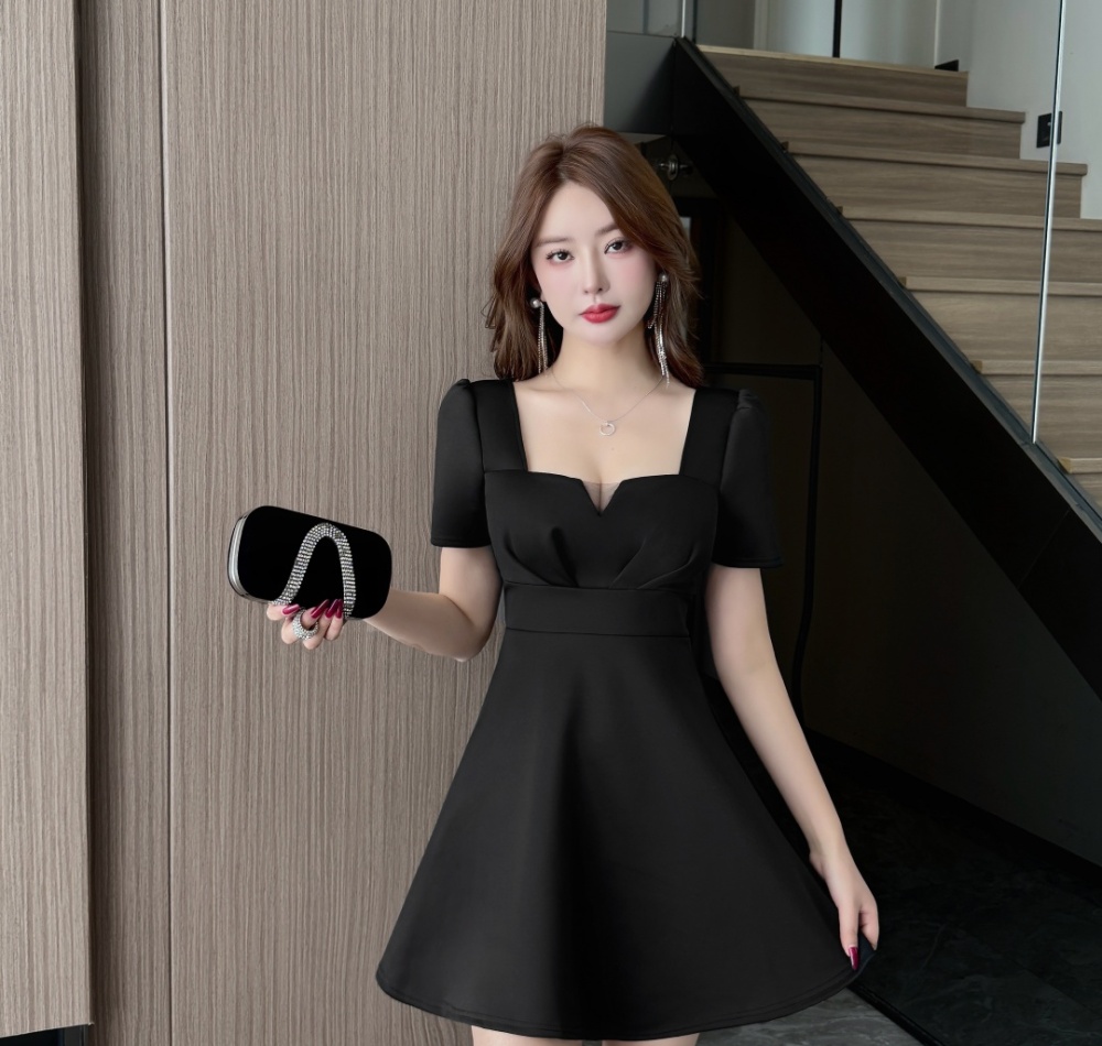 A-line big skirt low-cut sexy short sleeve dress