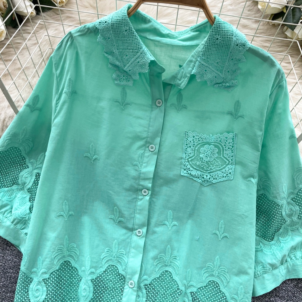 Retro tops embroidery shirt for women