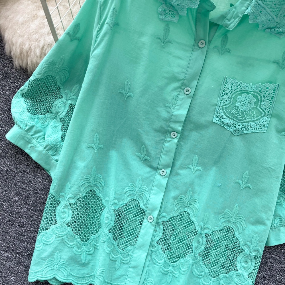 Retro tops embroidery shirt for women