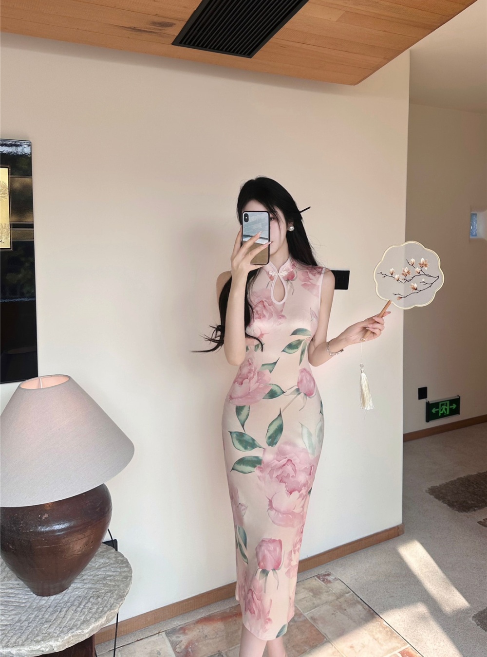 Maiden split sleeveless dress Chinese style sexy cheongsam