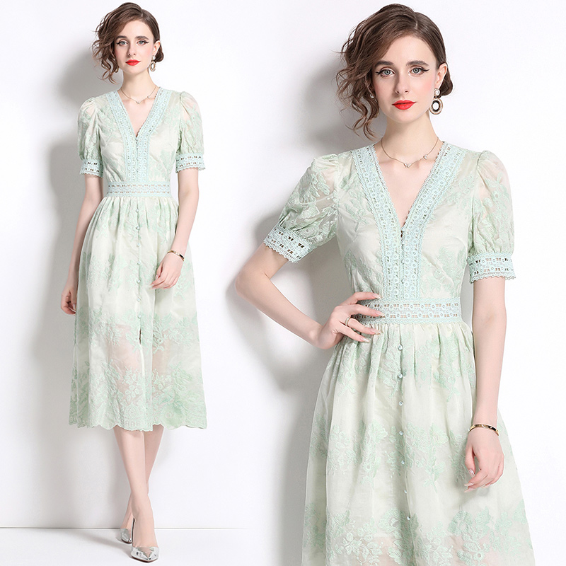 Slim temperament embroidered lace V-neck dress