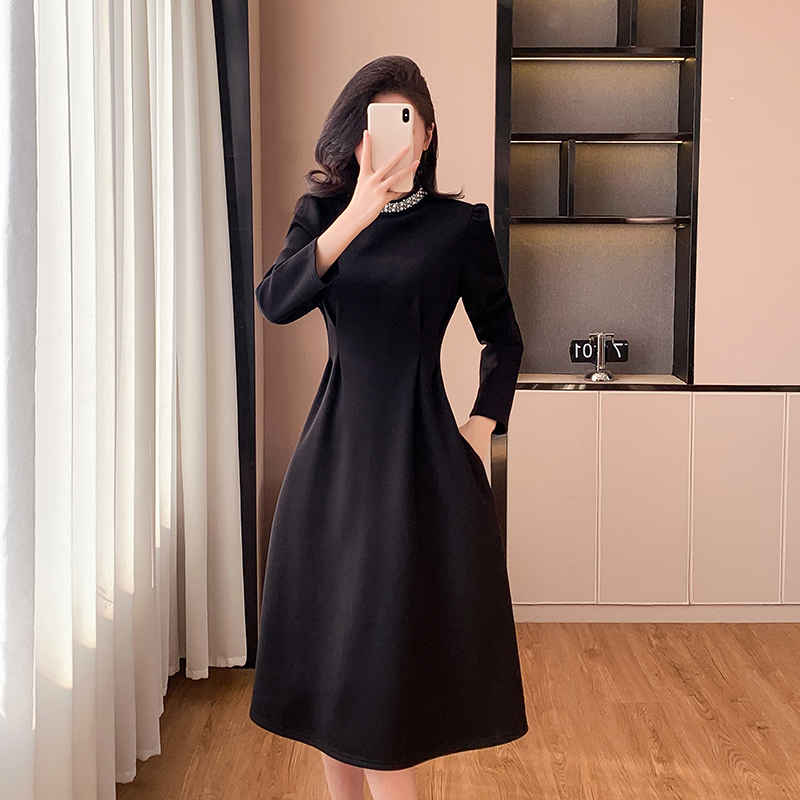 Long sleeve temperament long dress Hepburn style dress