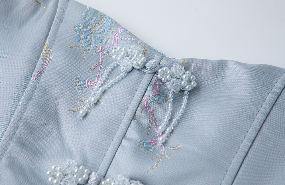 Thick and disorderly diamond embroidery dress