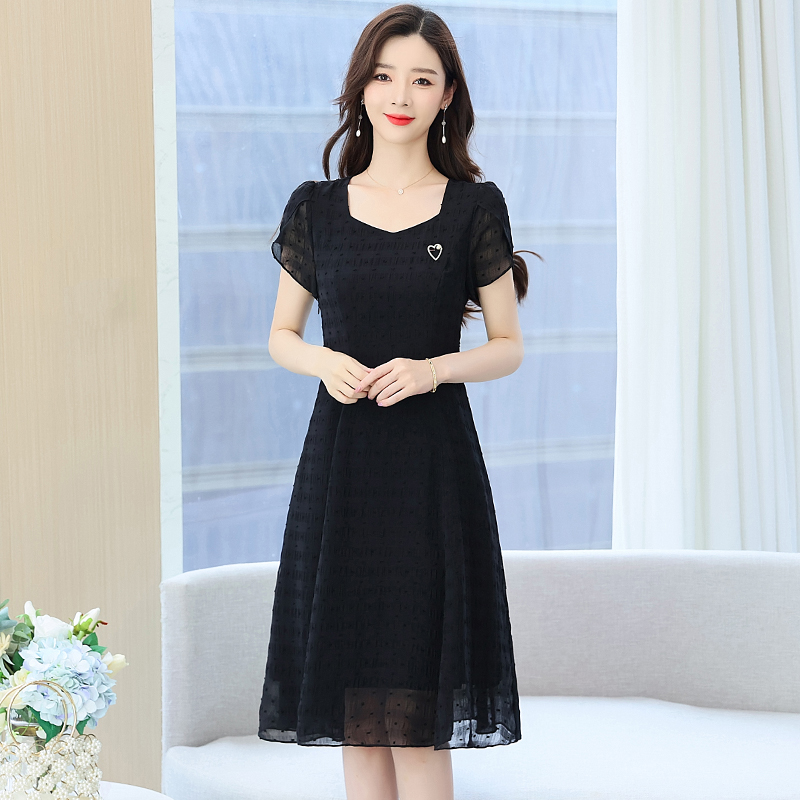 Summer chiffon Western style light luxury dress for women