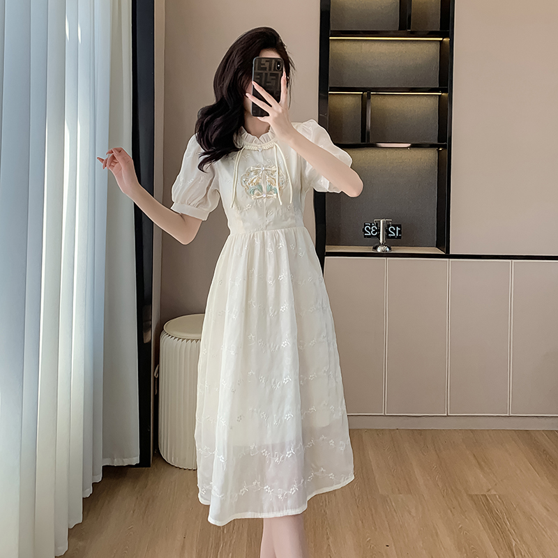 Embroidery dress cheongsam for women