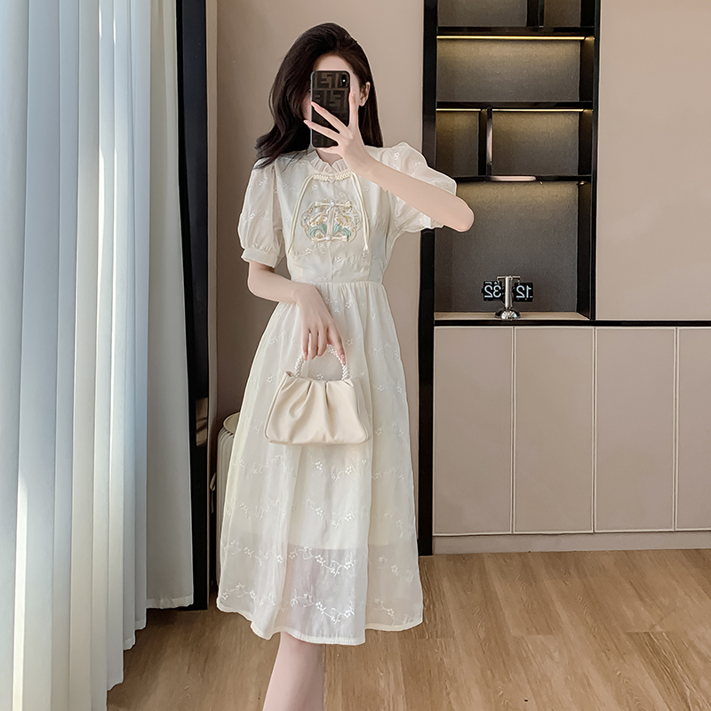 Embroidery dress cheongsam for women