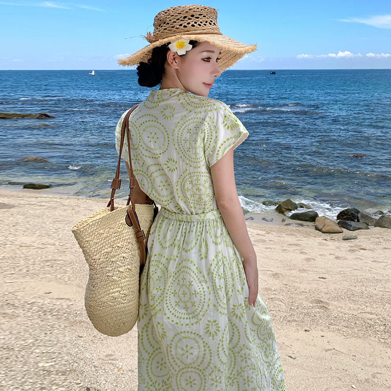 V-neck hollow vacation embroidery France style dress