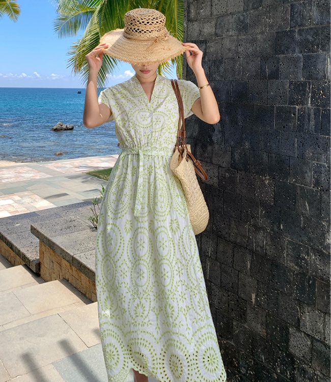 V-neck hollow vacation embroidery France style dress