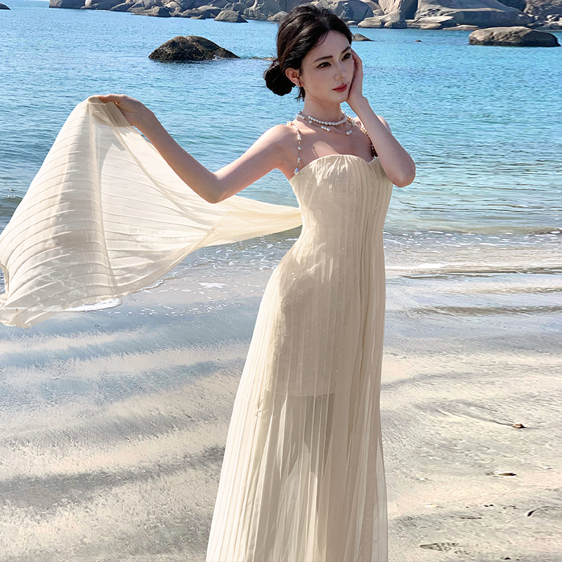 Spring vacation long dress wrapped chest dress