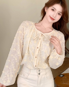 Round neck stereoscopic small shirt spring tops for women