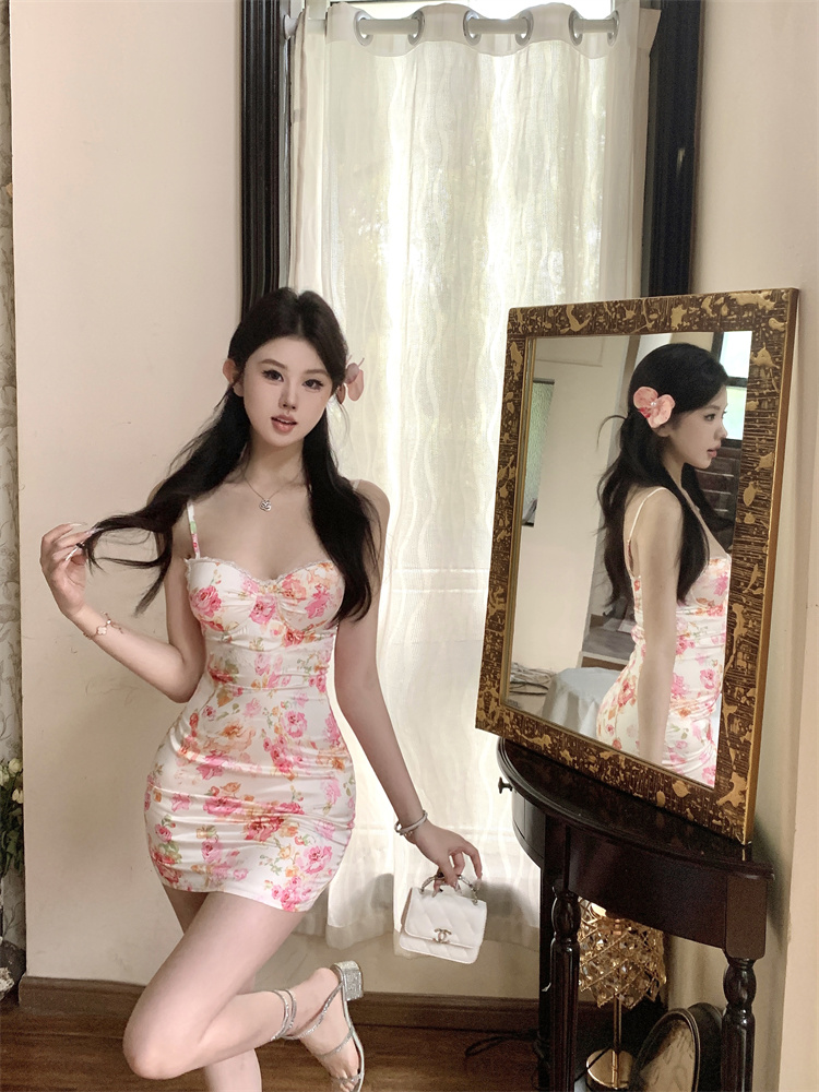 Short splice lace chest pad floral slim dress