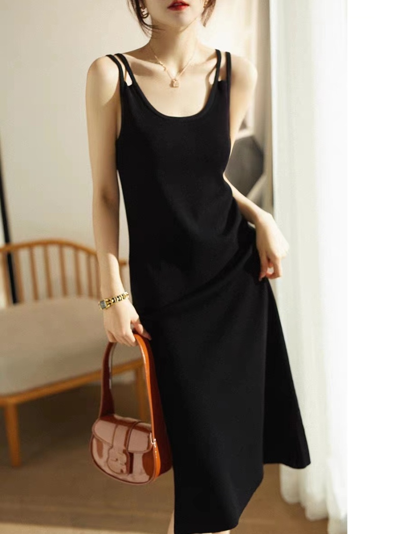 Knitted long strap dress black sleeveless dress for women