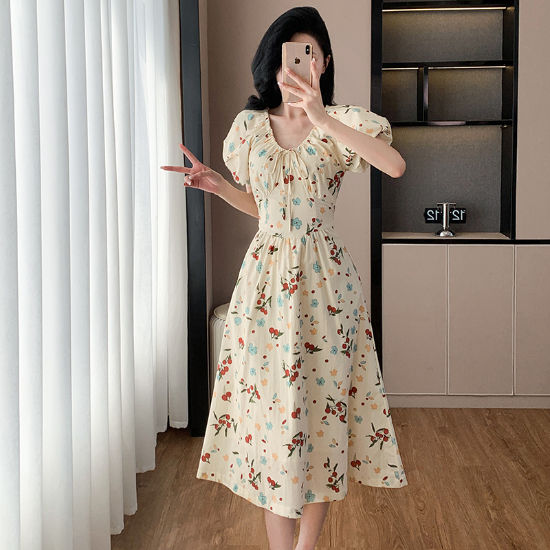 V-neck floral summer dress temperament sweet long dress