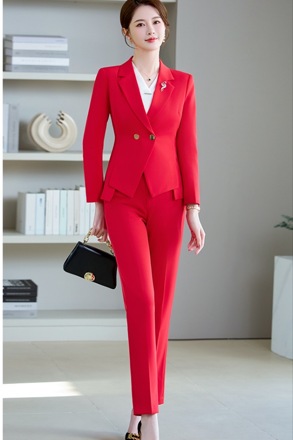 Business suit a set for women