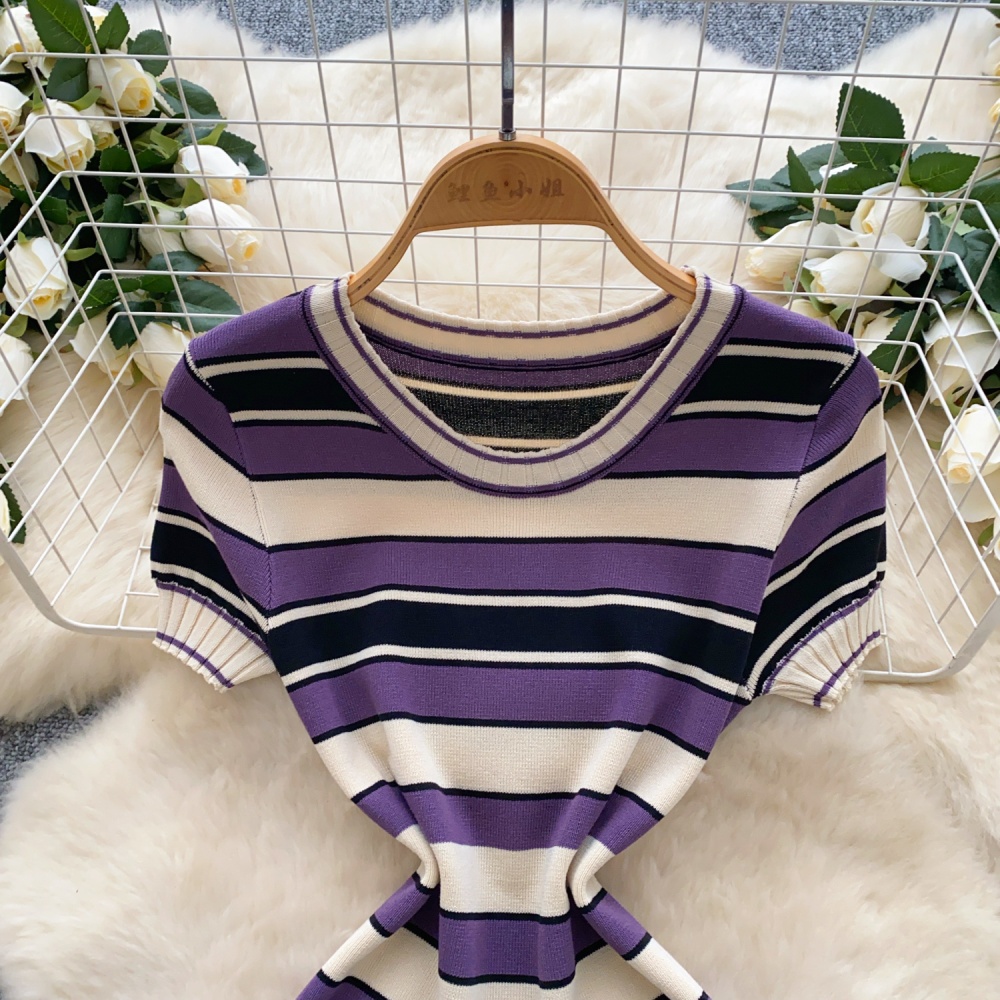 Round neck pinched waist niche stripe knitted dress