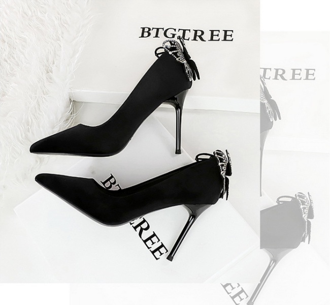 Elegant Korean style high-heeled shoes bow fine-root shoes