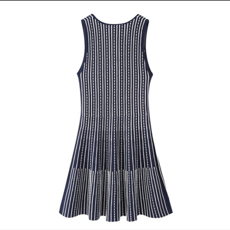 Sexy knitted stripe T-back square collar pinched waist dress