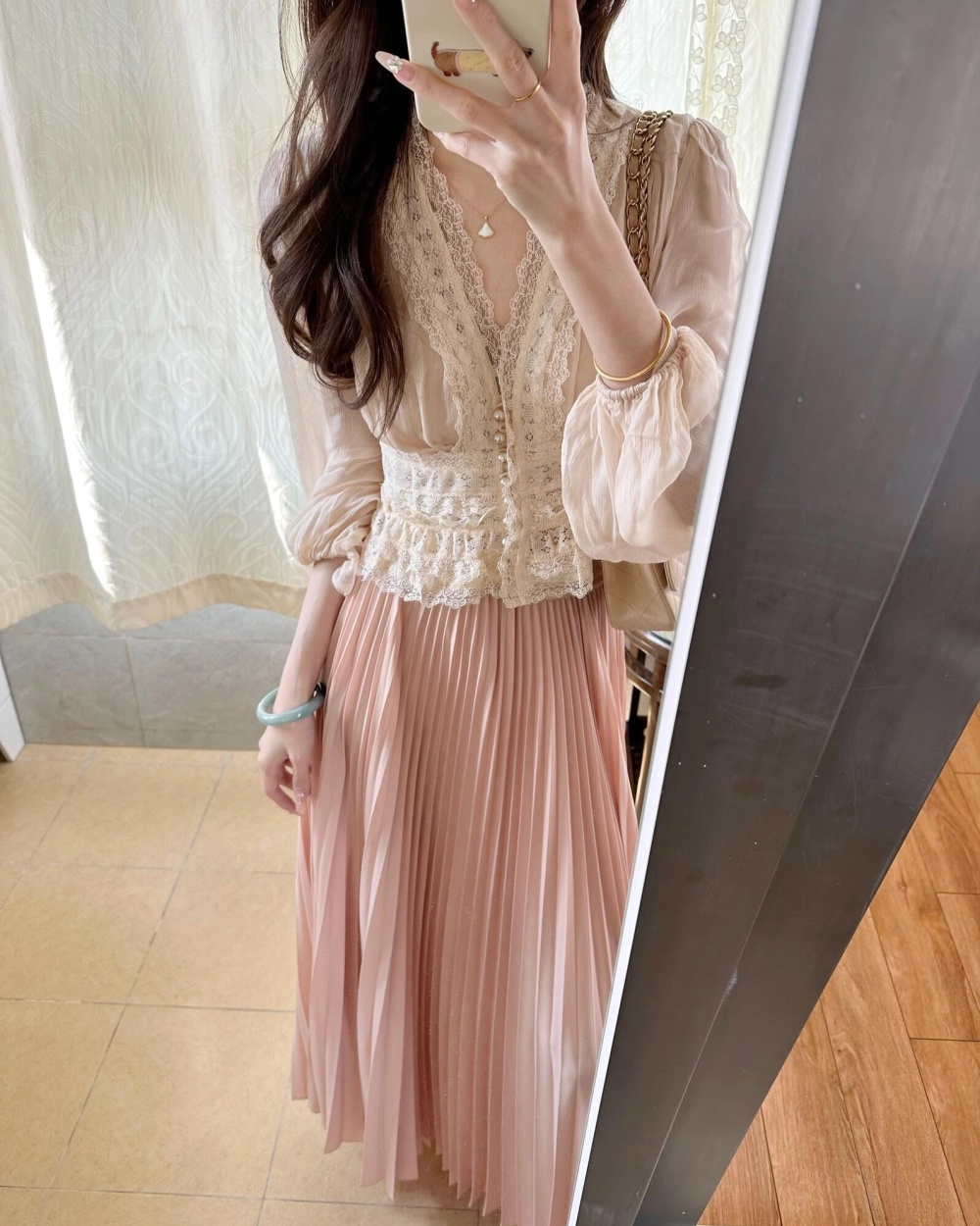 V-neck shirt light luxury skirt 2pcs set for women