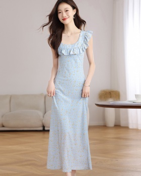 Long temperament dress lotus leaf edges long dress