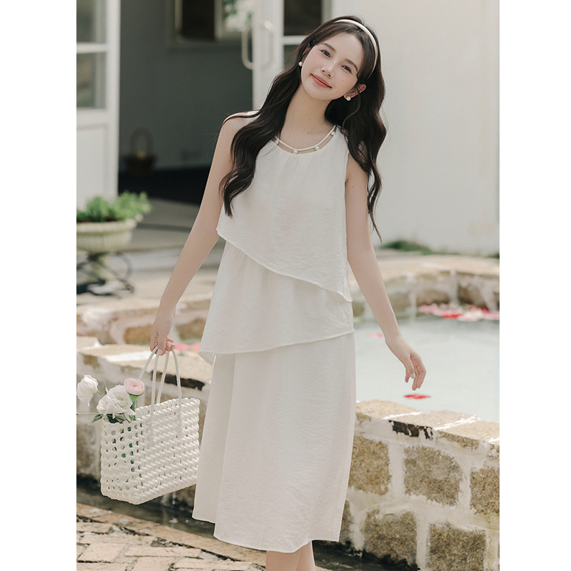 Temperament light color dress spring sleeveless vest