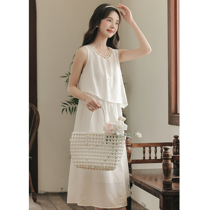 Temperament light color dress spring sleeveless vest