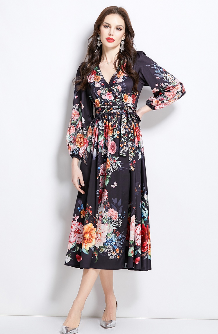 Painting long flowers spring and summer pattern dress